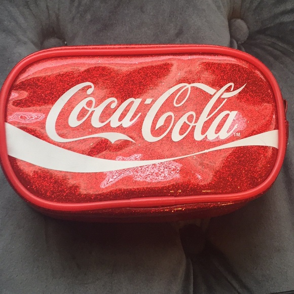 3 New Estee Lauder & Coca-Cola Cosmetic Bags - Picture 8 of 12